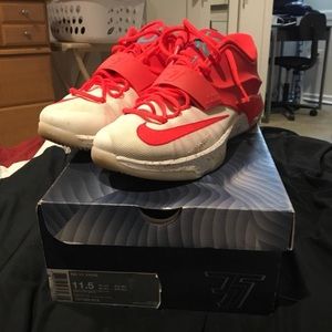 Nike-KD 7s Eggnogs Christmas edition-Mens size11.5